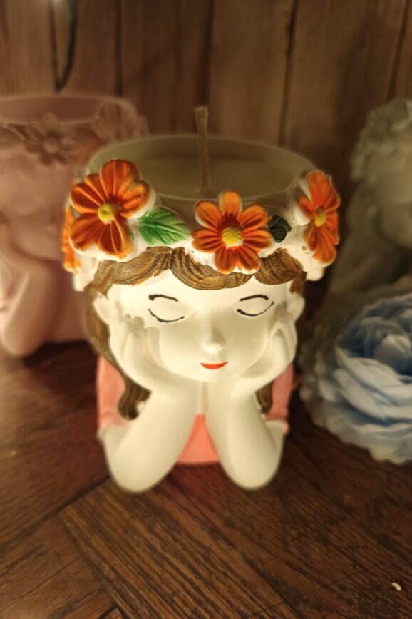 Blumenmädchen als Kerze hergestellt