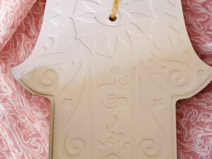 hamsa hand aus naturbelassenem gips mit duftöl „angel“ (10 ml)